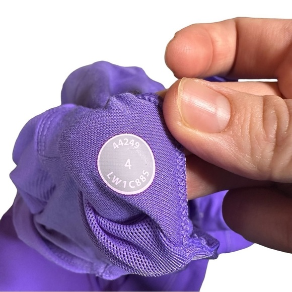 Lululemon Swank Tank Open Back Purple Size 4 Yoga Keyhole Racer Back Running - Picture 7 of 8